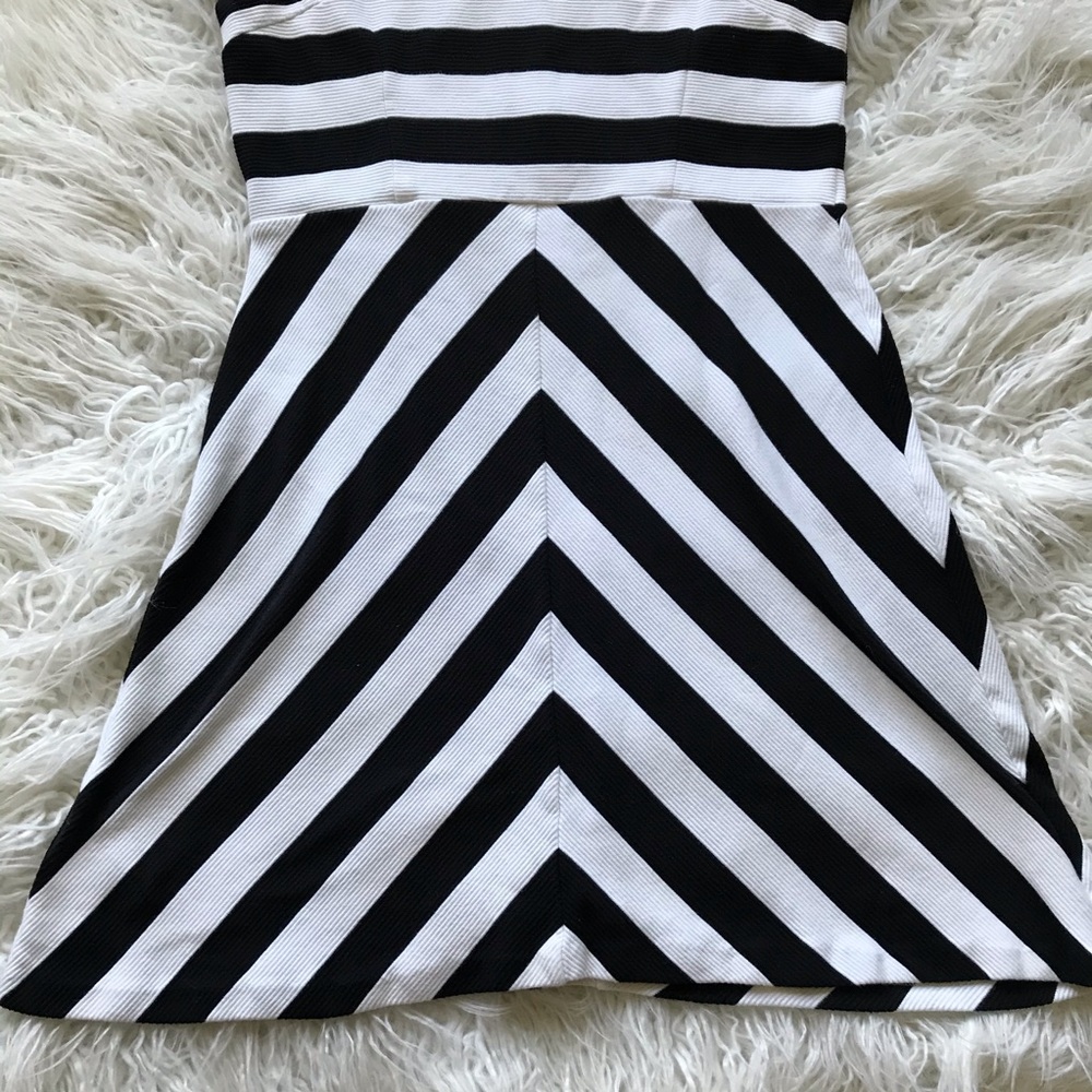 Ann Taylor Striped‎ Ribbed Fit & Flare Dress - Picture 2 of 8